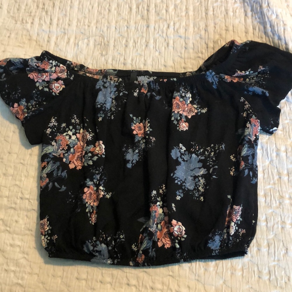 Floral Crop Top 🌸